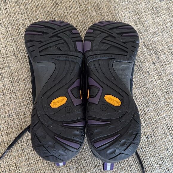 NEW Dansko walking shoes - Picture 5 of 8